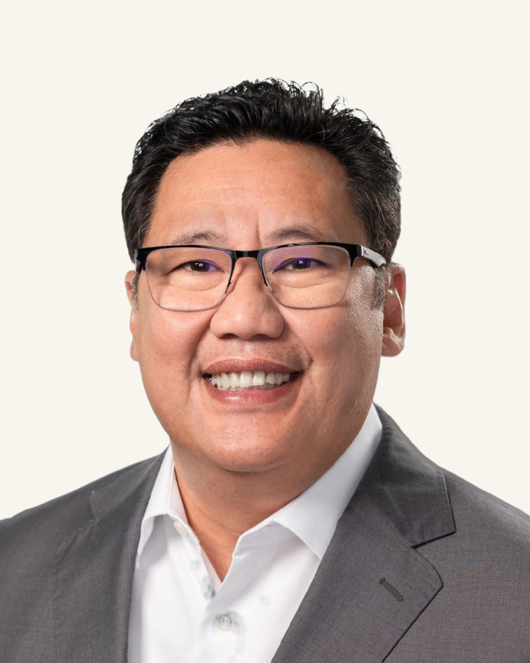 Roberto Lloren, Chief Executive Officer of Curated Capital Partners